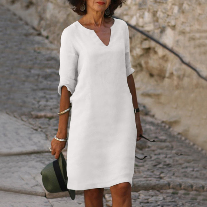 Silvia | Timeless belly-covering V-neck dress