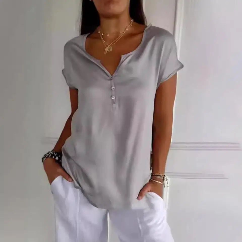 DANI | ELEGANT V-NECK TOP